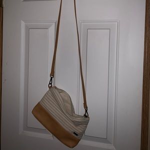 Cross body Roxy bag